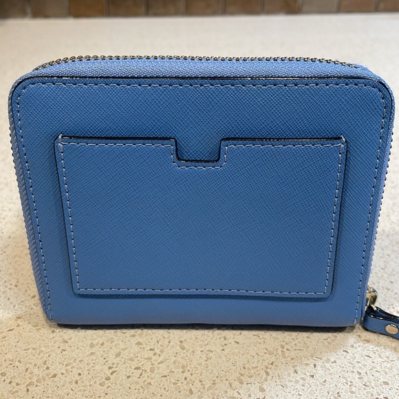 Kate Spade Blue Saffiano Leather Wallet Like New! - Picture 3 of 9